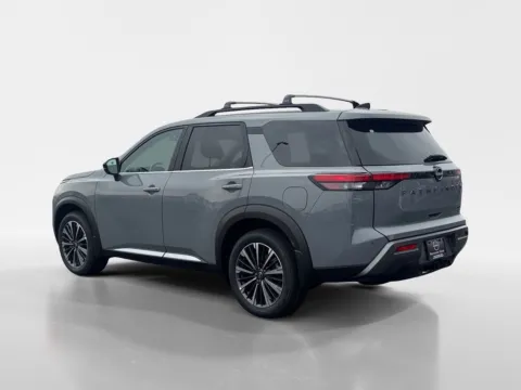 Photos of 2026 Nissan Pathfinder Platinum for sale in Morristown, TN at Morristown Nissan