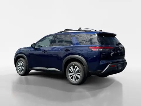 Photos of 2026 Nissan Pathfinder SL for sale in Morristown, TN at Morristown Nissan