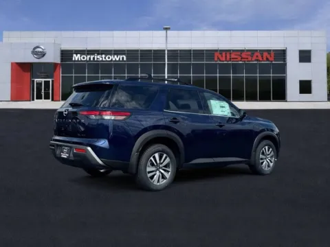 More photos of 2026 Nissan Pathfinder SL at Morristown Nissan, TN