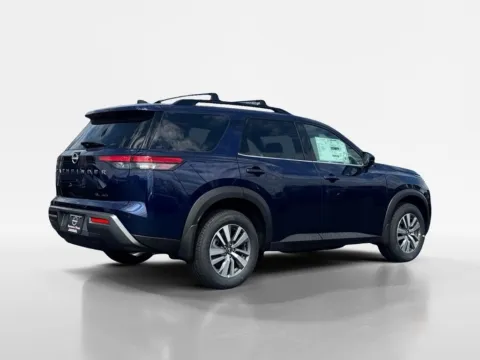 More photos of 2026 Nissan Pathfinder SL at Morristown Nissan, TN