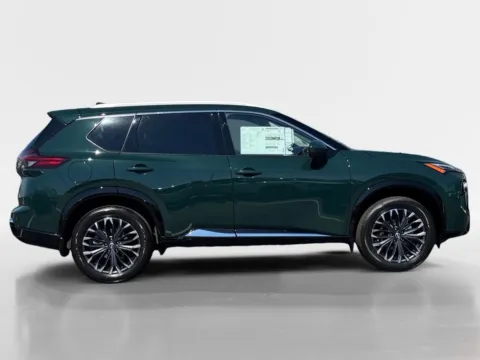 More photos of 2026 Nissan Rogue Platinum at Morristown Nissan, TN