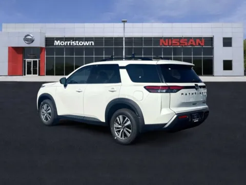 Another view of 2026 Nissan Pathfinder SL for sale in Morristown, TN at Morristown Nissan