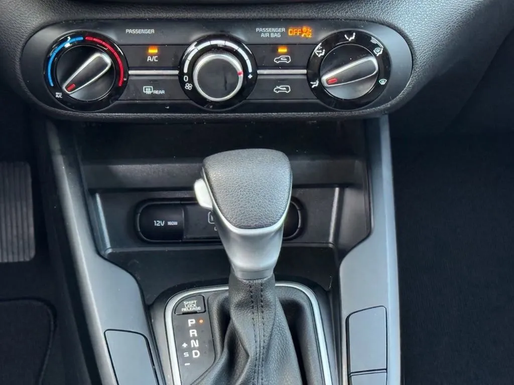 2025 Kia Soul LX - Photo 11