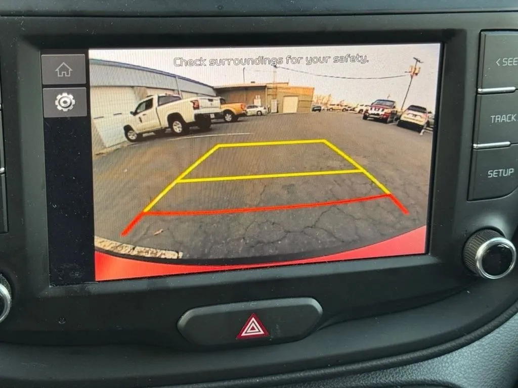 2025 Kia Soul LX - Photo 12