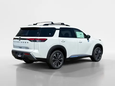 More photos of 2026 Nissan Pathfinder Platinum at Morristown Nissan, TN