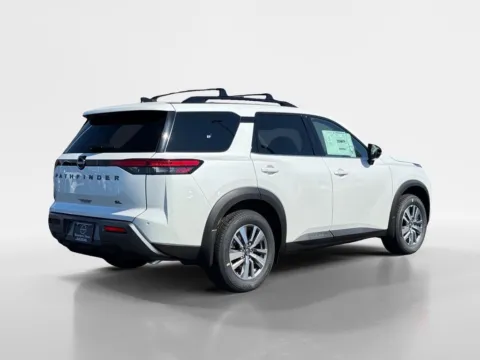 More photos of 2026 Nissan Pathfinder SL at Morristown Nissan, TN
