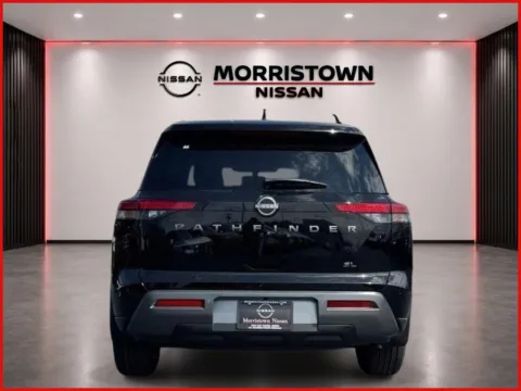More photos of 2026 Nissan Pathfinder SL at Morristown Nissan, TN