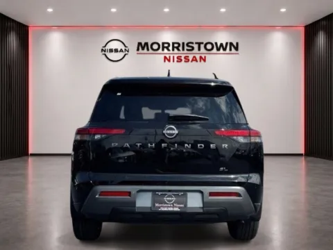 More photos of 2026 Nissan Pathfinder SL at Morristown Nissan, TN