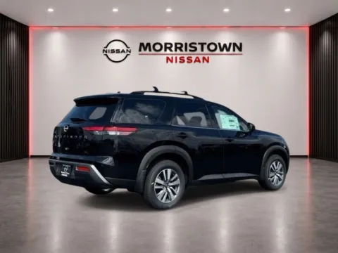 More photos of 2026 Nissan Pathfinder SL at Morristown Nissan, TN