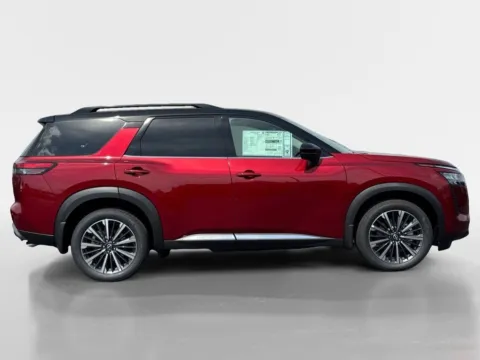 More photos of 2026 Nissan Pathfinder Platinum at Morristown Nissan, TN