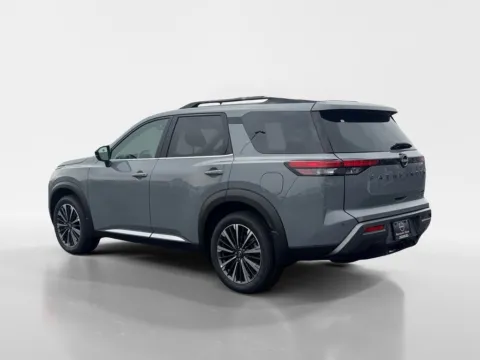 Photos of 2026 Nissan Pathfinder Platinum for sale in Morristown, TN at Morristown Nissan