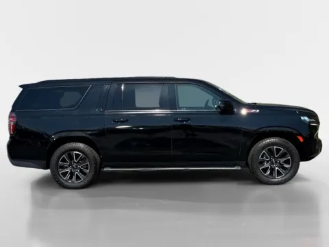 More photos of 2022 Chevrolet Suburban Z71 at Morristown Nissan, TN