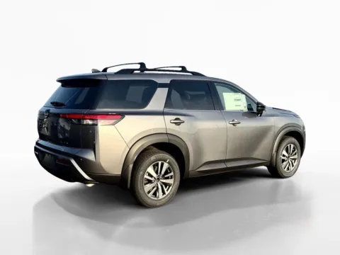 More photos of 2026 Nissan Pathfinder SL at Morristown Nissan, TN