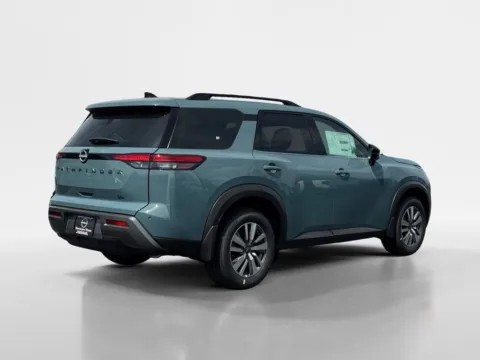 More photos of 2026 Nissan Pathfinder SL at Morristown Nissan, TN
