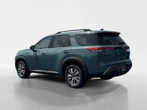 Photos of 2026 Nissan Pathfinder SL for sale in Morristown, TN at Morristown Nissan