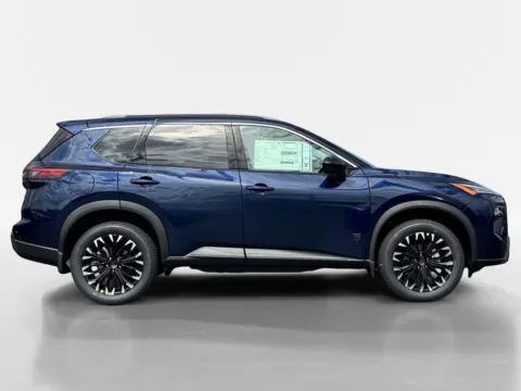 More photos of 2026 Nissan Rogue Dark Armor at Morristown Nissan, TN