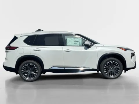 More photos of 2026 Nissan Rogue Platinum at Morristown Nissan, TN