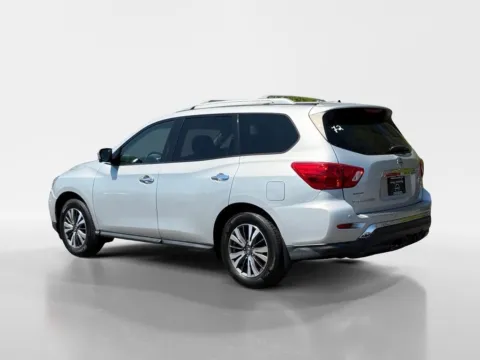 Photos of 2017 Nissan Pathfinder SL for sale in Morristown, TN at Morristown Nissan