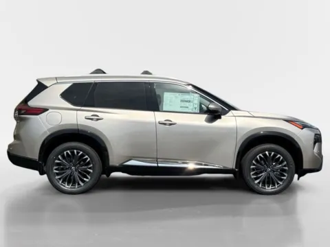 More photos of 2026 Nissan Rogue Platinum at Morristown Nissan, TN