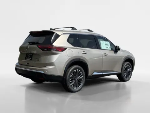 More photos of 2026 Nissan Rogue Platinum at Morristown Nissan, TN