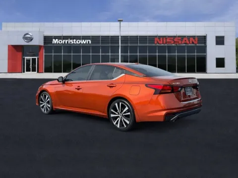 More photos of 2021 Nissan Altima 2.5 SR at Morristown Nissan, TN
