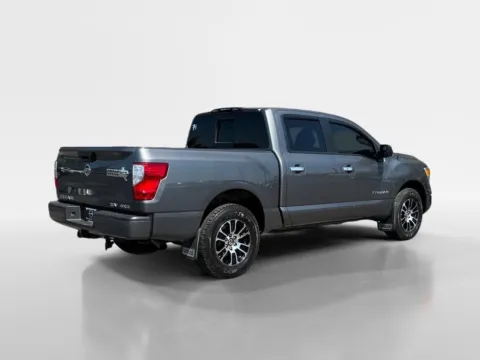More photos of 2021 Nissan Titan SV at Morristown Nissan, TN
