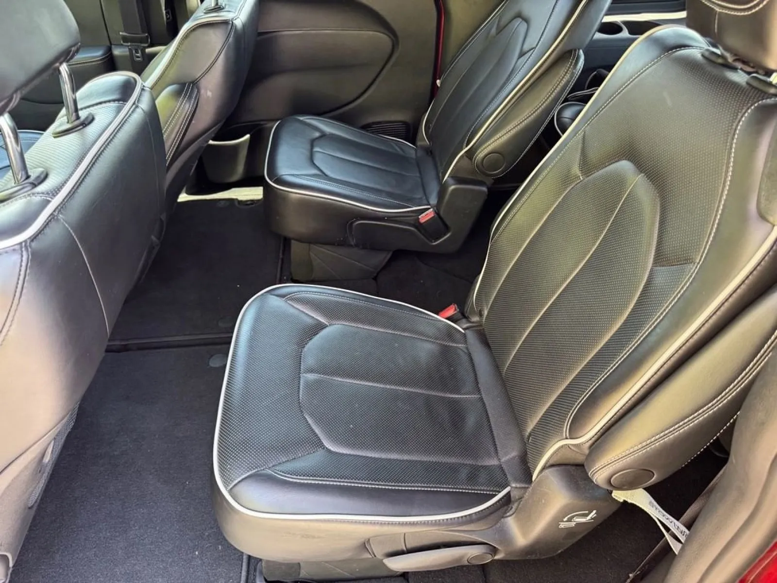 2025 Chrysler Pacifica Limited - Photo 21