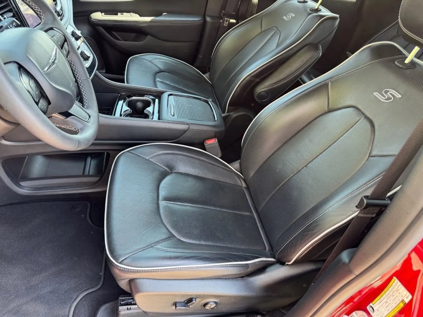 2025 Chrysler Pacifica Limited - Photo 15