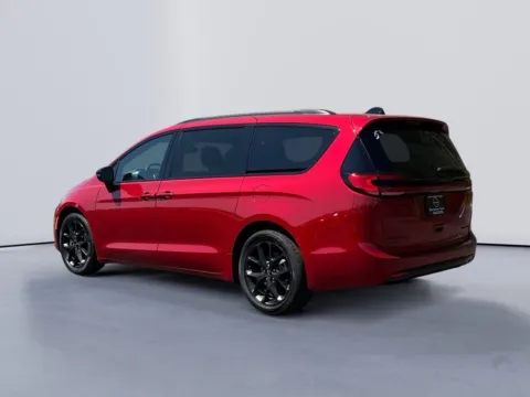 Photos of 2023 Chrysler Pacifica Touring L for sale in Morristown, TN at Morristown Nissan