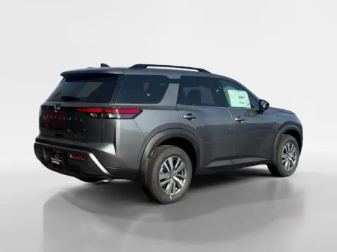 More photos of 2026 Nissan Pathfinder SL at Morristown Nissan, TN