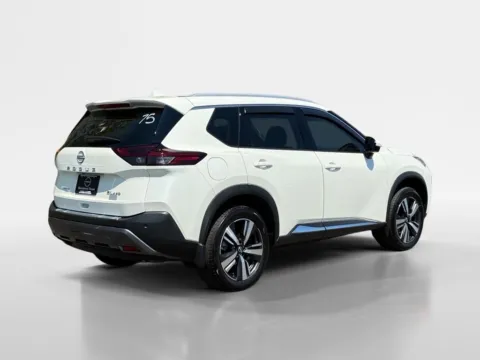 More photos of 2023 Nissan Rogue SL at Morristown Nissan, TN