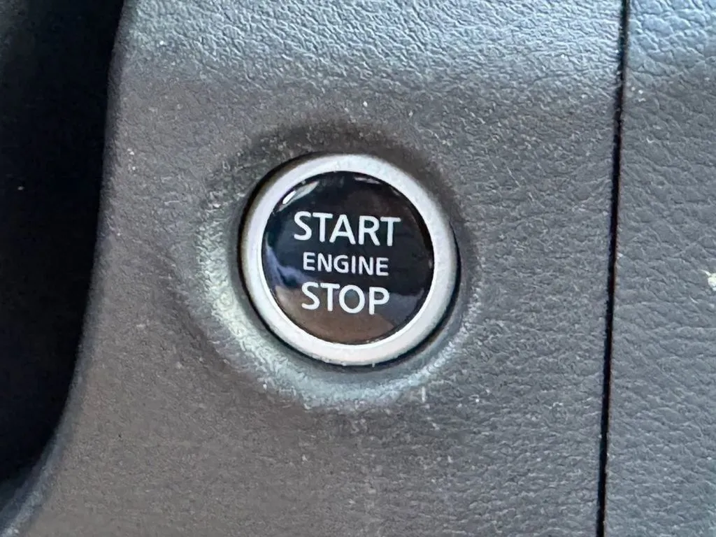 2024 Nissan Frontier SV - Photo 14