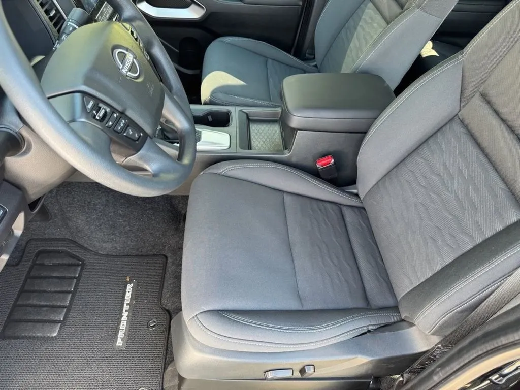 2024 Nissan Frontier SV - Photo 15