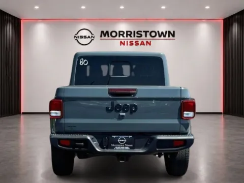 More photos of 2025 Jeep Gladiator Nighthawk at Morristown Nissan, TN