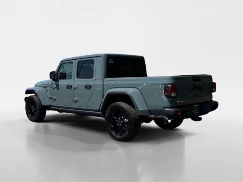 Photos of 2025 Jeep Gladiator Nighthawk for sale in Morristown, TN at Morristown Nissan