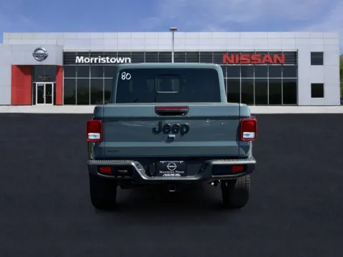 More photos of 2025 Jeep Gladiator Nighthawk at Morristown Nissan, TN