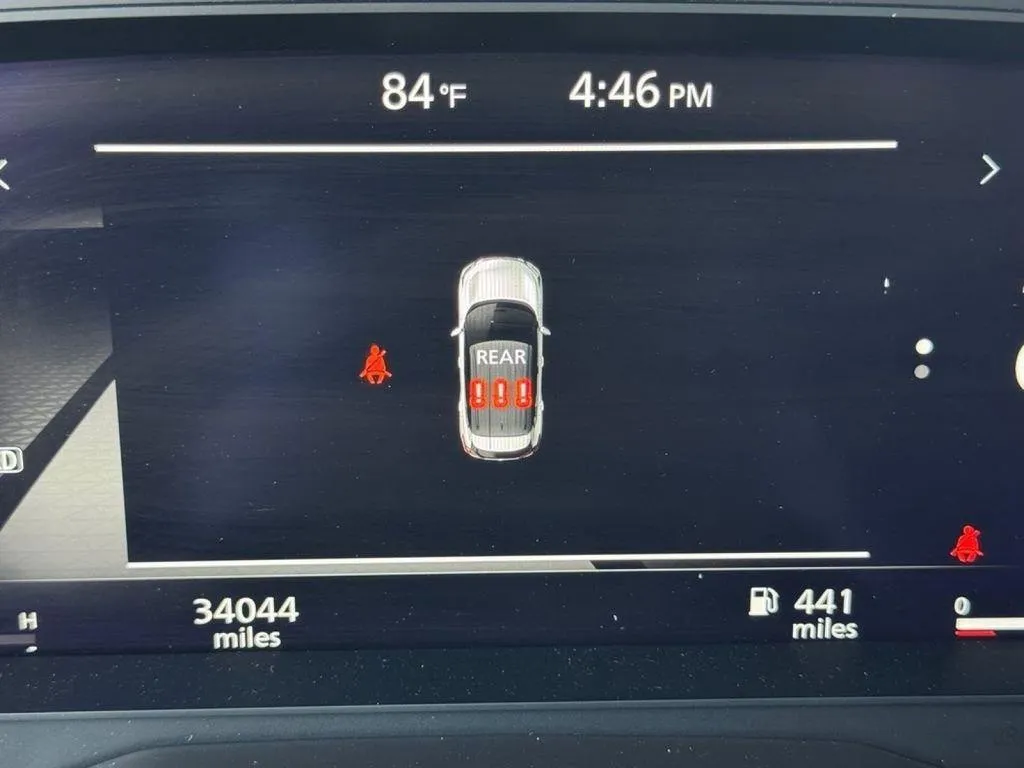 2025 Nissan Rogue SL - Photo 18