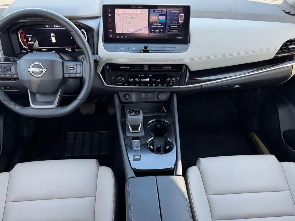 2025 Nissan Rogue SL - Photo 7