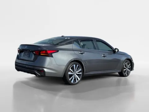 More photos of 2020 Nissan Altima 2.5 SR at Morristown Nissan, TN