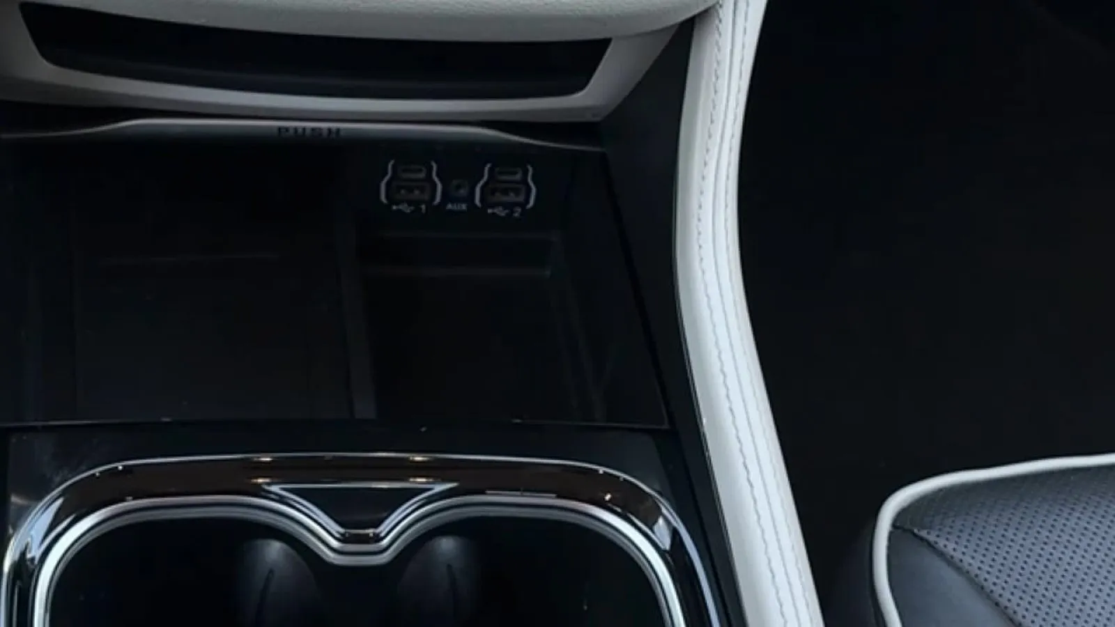 2022 Chrysler Pacifica Limited - Photo 19