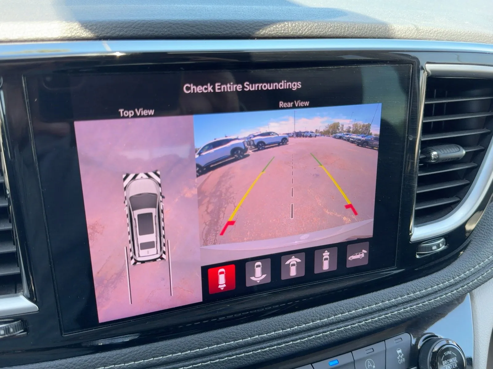 2022 Chrysler Pacifica Limited - Photo 25