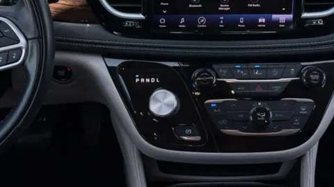 Another view of 2022 Chrysler Pacifica Limited for sale in Morristown, TN at Morristown Nissan