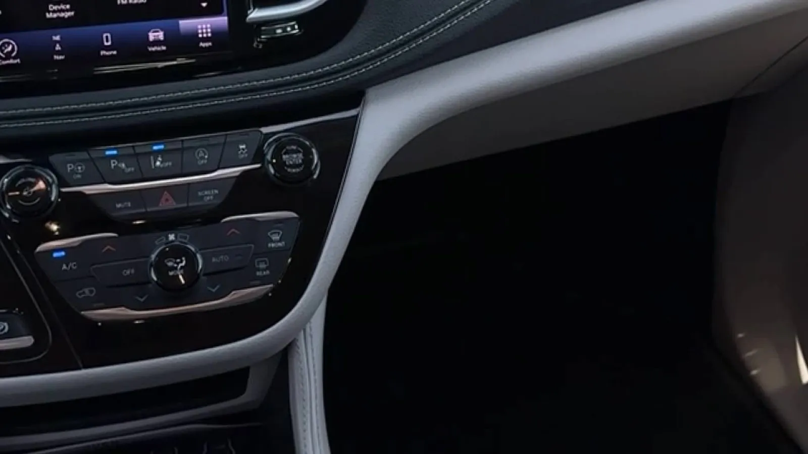 2022 Chrysler Pacifica Limited - Photo 16