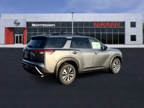 More photos of 2026 Nissan Pathfinder SL at Morristown Nissan, TN