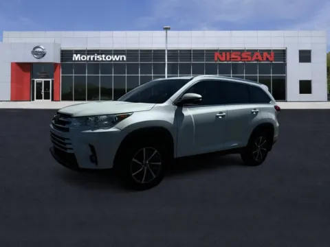 White 2019 Toyota Highlander XLE for sale in Morristown, TN