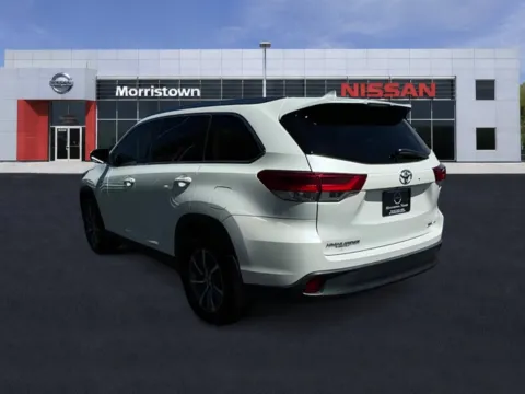 More photos of 2019 Toyota Highlander XLE at Morristown Nissan, TN