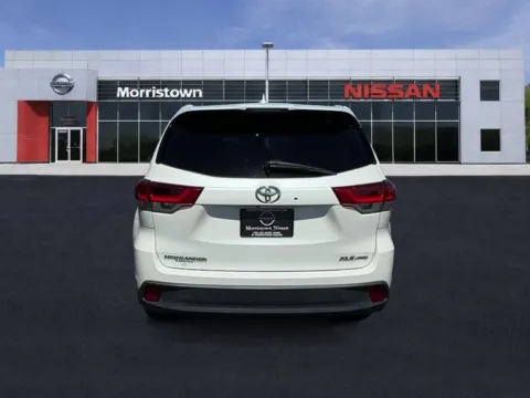 More photos of 2019 Toyota Highlander XLE at Morristown Nissan, TN