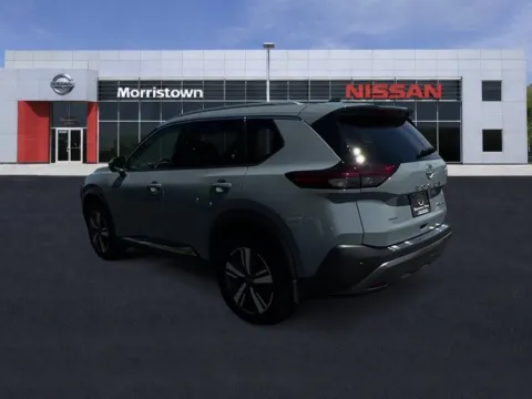 More photos of 2023 Nissan Rogue SL at Morristown Nissan, TN