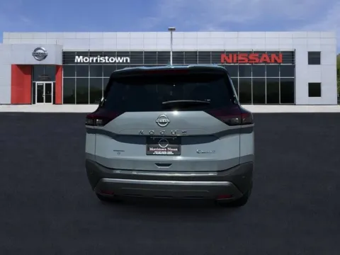 More photos of 2023 Nissan Rogue SL at Morristown Nissan, TN