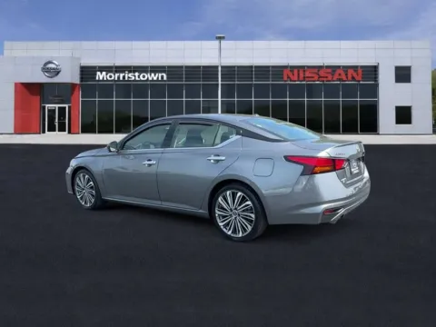More photos of 2023 Nissan Altima 2.5 SL at Morristown Nissan, TN